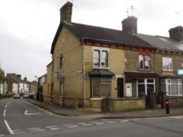 Image of 3 bedroom End of Terrace for sale in Oundle Road Woodston Peterborough PE2 at Peterborough Cambridgeshire Woodston, PE2 9QA
