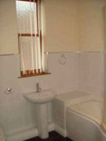  Image of 2 bedroom Flat to rent in High Street Wavertree Liverpool L15 at Wavertree Liverpool Mossley Hill, L15 8HG