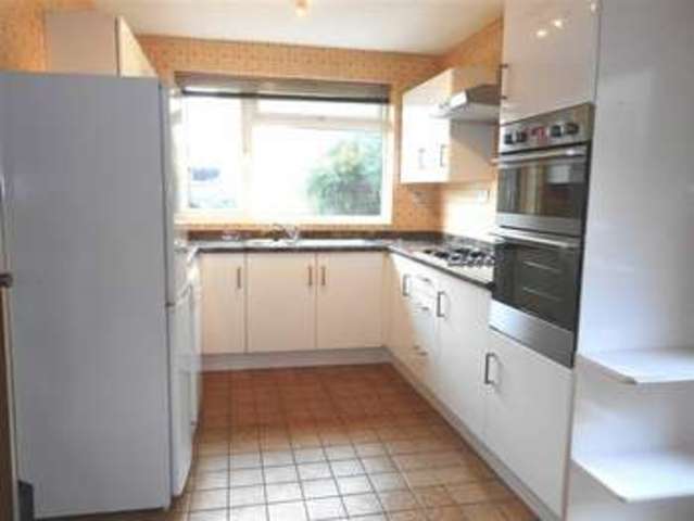  Image of 4 bedroom Detached house to rent in Partridge Close Chesham HP5 at Partridge Close  Chesham, HP5 3LH