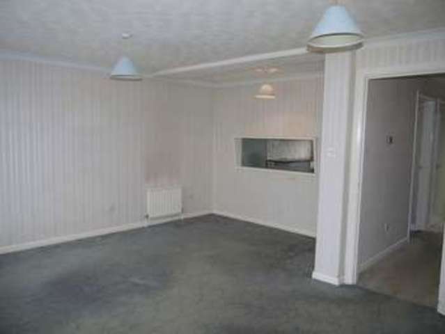  Image of 3 bedroom Detached house for sale in Pemberton Close Aylesbury HP21 at Pemberton Close  Aylesbury, HP21 7NY