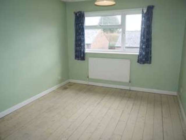  Image of 3 bedroom Detached house for sale in Pemberton Close Aylesbury HP21 at Pemberton Close  Aylesbury, HP21 7NY