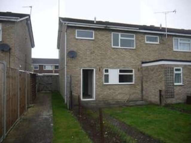  Image of 3 bedroom Detached house for sale in Pemberton Close Aylesbury HP21 at Pemberton Close  Aylesbury, HP21 7NY