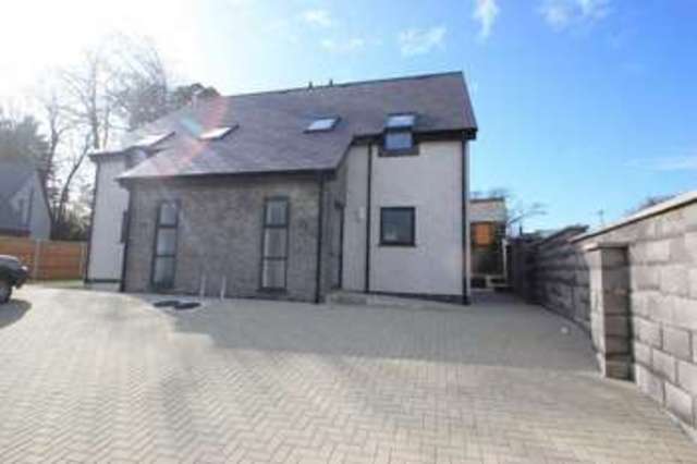  Image of 2 bedroom Detached house for sale in Cae Capel Bach Penygroes Caernarfon LL54 at Penygroes Caernarfon, LL54 6PJ
