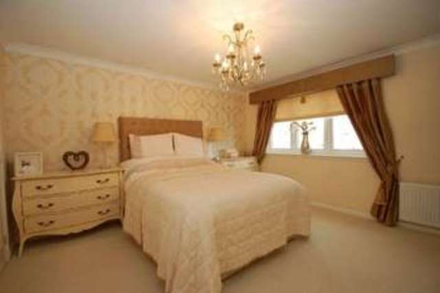  Image of 5 bedroom Detached house for sale in Pillans Avenue Carluke ML8 at Pillans Avenue  Carluke, ML8 5WD