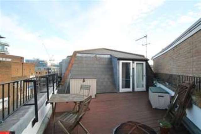  Image of 2 bedroom Flat to rent in Plough Road London SW11 at London, SW11 2AA
