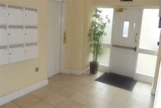 Image of 2 bedroom Flat to rent in Providence Park Southampton SO16 at Southampton, SO16 7QN