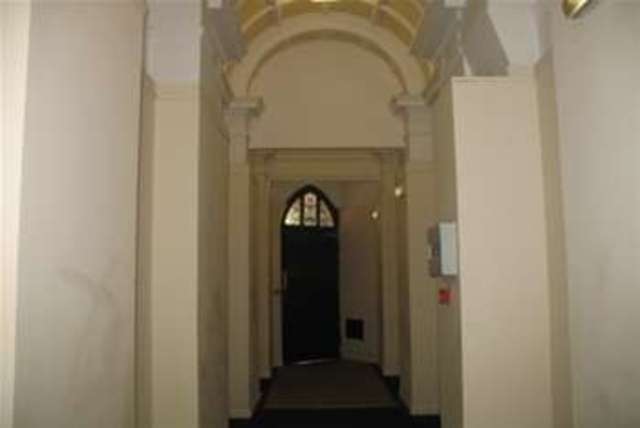  Image of 2 bedroom Flat to rent in Above Bar Street Southampton SO14 at Southampton, SO14 7FG