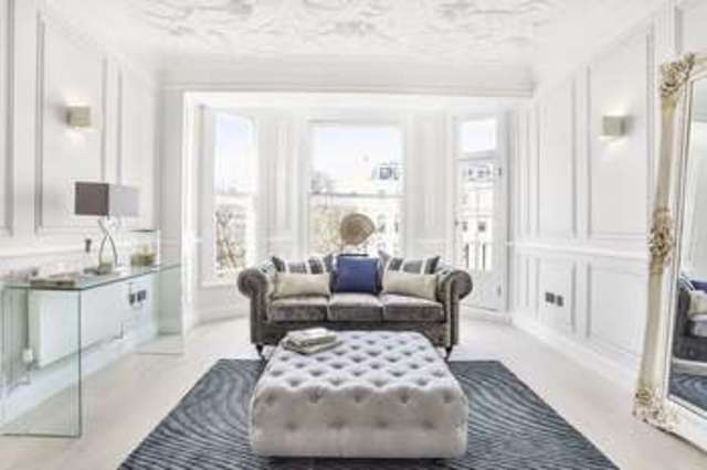  Image of 2 bedroom Flat for sale in Queen's Gate London SW7 at Queens Gate  London, SW7 5LJ