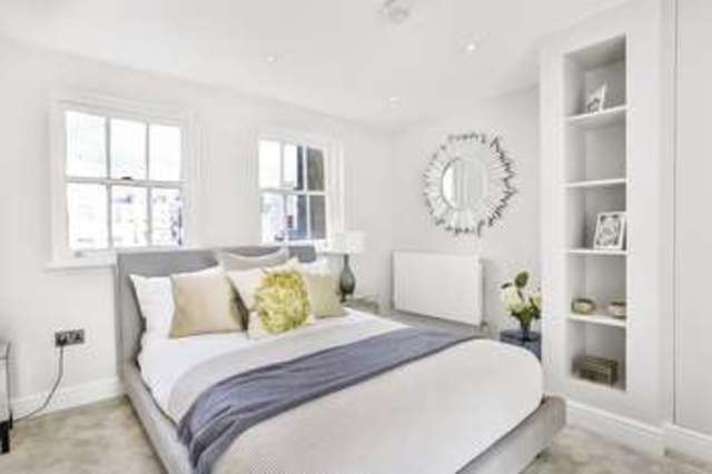  Image of 2 bedroom Flat for sale in Queen's Gate London SW7 at Queens Gate  London, SW7 5LJ