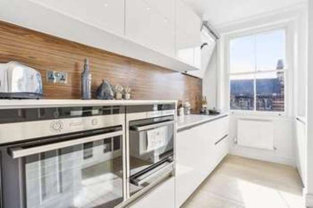  Image of 2 bedroom Flat for sale in Queen's Gate London SW7 at Queens Gate  London, SW7 5LJ