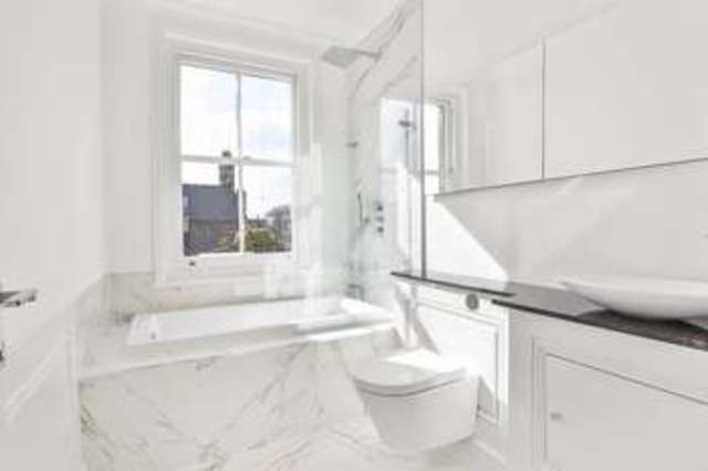  Image of 2 bedroom Flat for sale in Queen's Gate London SW7 at Queens Gate  London, SW7 5LJ