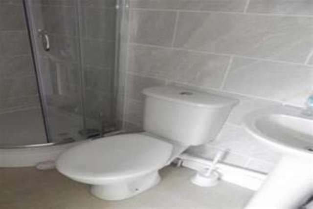  Image of 1 bedroom Studio flat to rent in Radford Road Nottingham NG7 at Nottingham, NG7 5FT