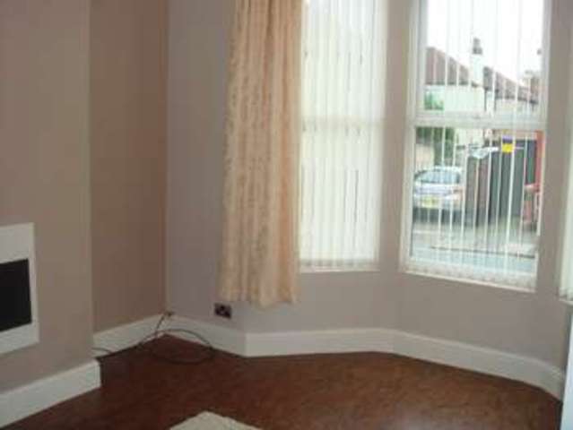  Image of 2 bedroom Terraced house to rent in Rathbone Road Wavertree Liverpool L15 at Wavertree Liverpool Merseyside, L15 4HQ