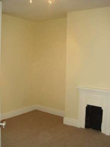  Image of 2 bedroom Terraced house to rent in Rathbone Road Wavertree Liverpool L15 at Wavertree Liverpool Merseyside, L15 4HQ