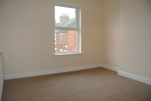  Image of 2 bedroom Terraced house for sale in Redcross Street Grantham NG31 at Redcross Street  Grantham, NG31 8BT