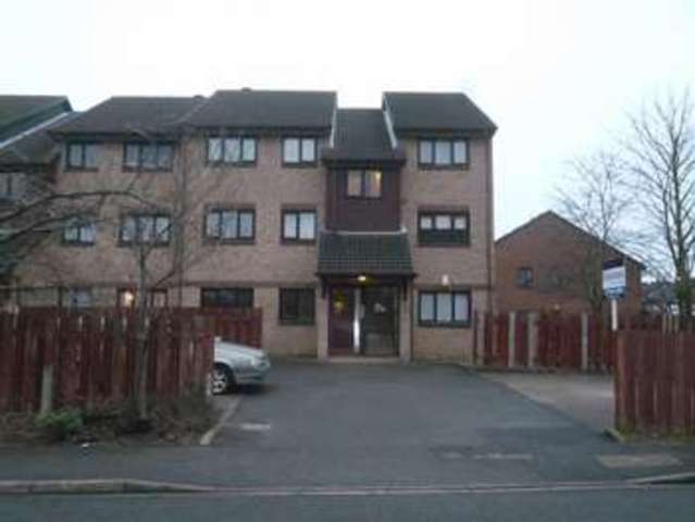  Image of Flat to rent in Redgrave Close Croydon CR0 at Redgrave Close  London, CR0 6XP
