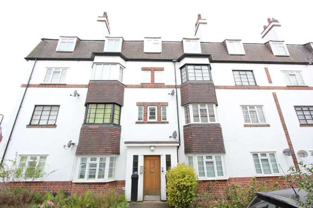  Image of 2 bedroom Flat to rent in Barrow Road London SW16 at Ridley Court Streatham London, SW16 5NF