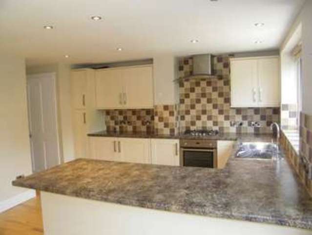  Image of 3 bedroom Detached house to rent in Rock Road Warrington WA4 at Rock Road  Warrington, WA4 1QG