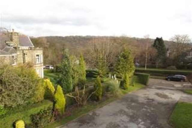  Image of 2 bedroom Flat to rent in Ryecroft Glen Road Dore Sheffield S17 at Sheffield, S17 3NG