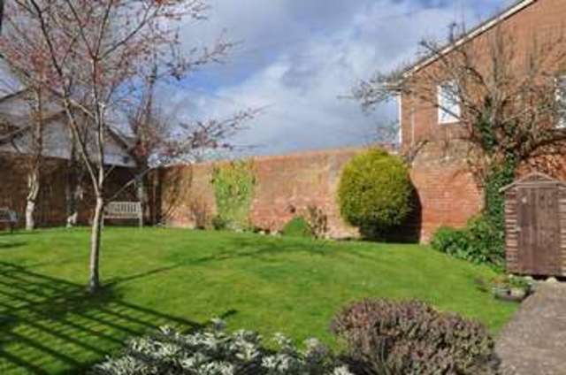  Image of 2 bedroom Flat for sale in Salterton Road Exmouth EX8 at 59a Salterton Road  Exmouth, EX8 2EQ