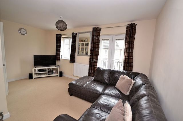  Image of 4 bedroom Terraced house for sale in Sandpiper Way Leighton Buzzard LU7 at Sandpiper Way  Leighton Buzzard, LU7 4SS