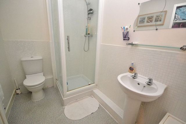  Image of 4 bedroom Terraced house for sale in Sandpiper Way Leighton Buzzard LU7 at Sandpiper Way  Leighton Buzzard, LU7 4SS