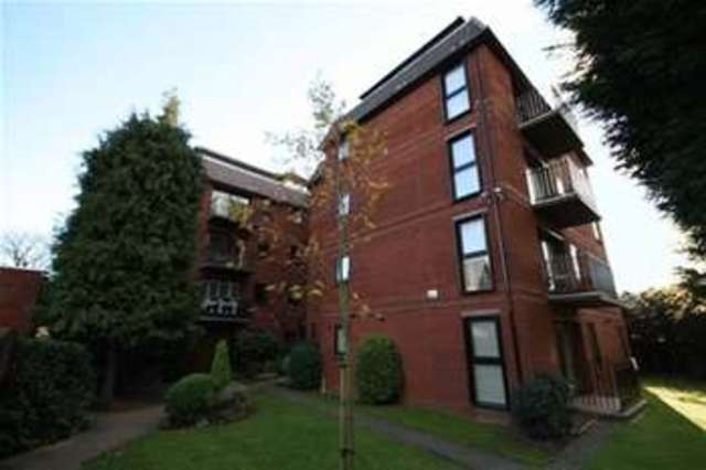  Image of 2 bedroom Flat to rent in Savill Row Woodford Green IG8 at Savill Row  Woodford Green, IG8 0UE