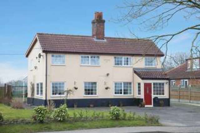  Image of 4 bedroom Cottage for sale in Bradenham Road Shipdham Thetford IP25 at Bradenham Road Shipdham Thetford, IP25 7PJ