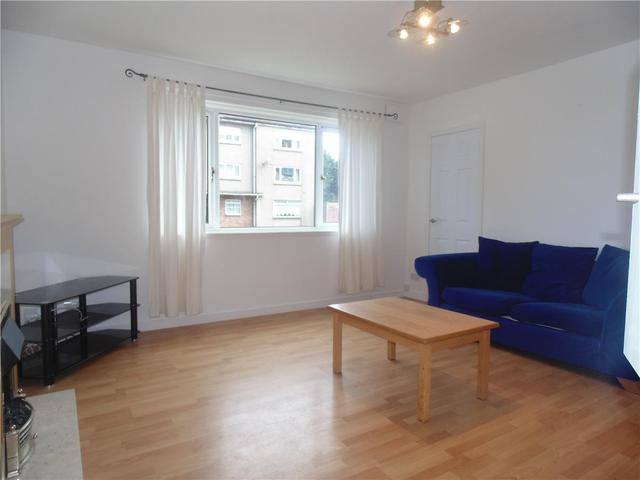  Image of 2 bedroom Flat to rent in Silverknowes Neuk Edinburgh EH4 at Silverknowes Edinburgh Edinburgh, EH4 5QA