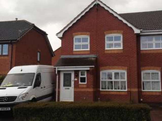  Image of 3 bedroom Semi-Detached house to rent in Sisley Way Hinckley LE10 at Sisley Way  Hinckley, LE10 0GJ
