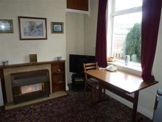  Image of 2 bedroom Semi-Detached house for sale in South View Paddock Huddersfield HD1 at Huddersfield, HD1 4UE