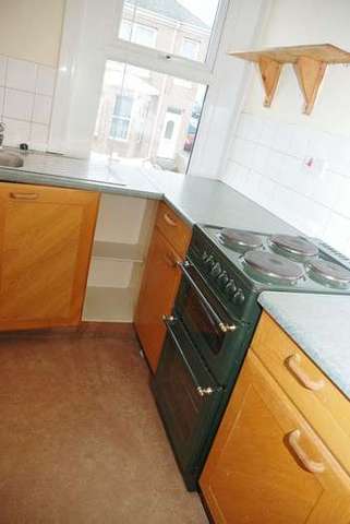  Image of 1 bedroom Flat to rent in South View Terrace Plymouth PL4 at South View Terrace St Judes Plymouth, PL4 9DH