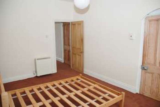  Image of 1 bedroom Flat to rent in South View Terrace Plymouth PL4 at South View Terrace St Judes Plymouth, PL4 9DH