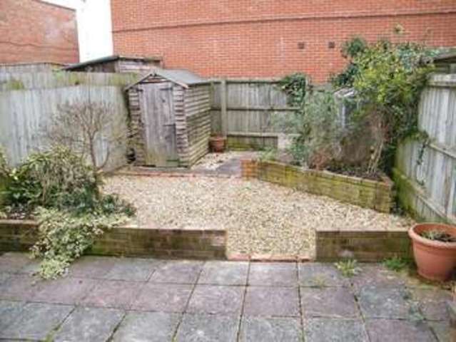  Image of 1 bedroom Flat to rent in Windsor Road Boscombe Bournemouth BH5 at Boscombe Bournemouth, BH5 1DT