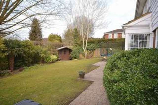  Image of 5 bedroom Detached house to rent in Southcote Way Penn High Wycombe HP10 at Southcote Way Penn Tylers Green, HP10 8JS