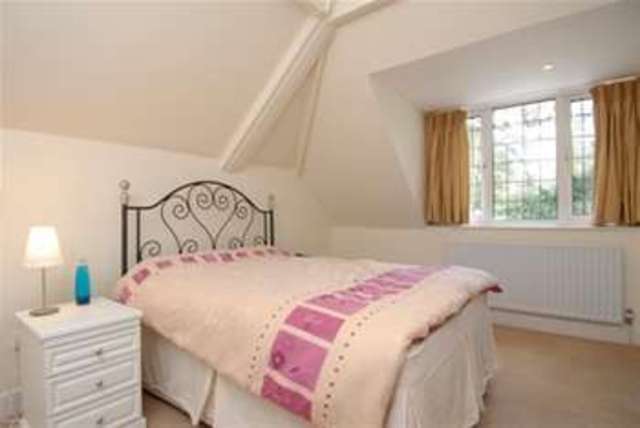  Image of 6 bedroom Detached house to rent in Southfield Place St. Georges Hill Weybridge KT13 at Weybridge, KT13 0RQ