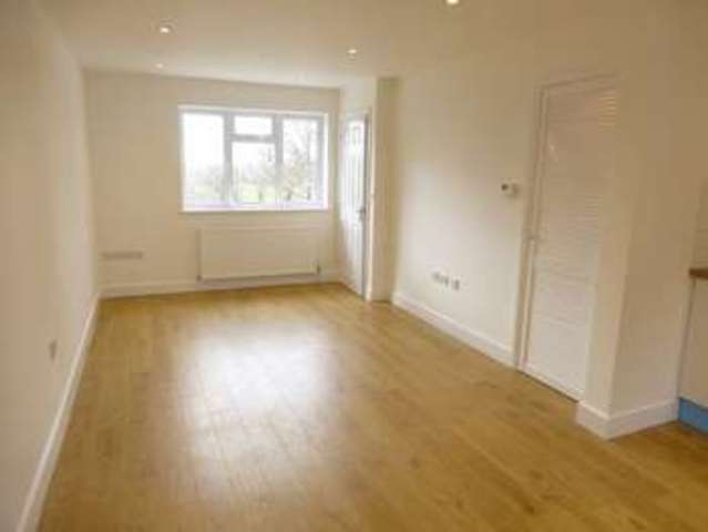  Image of 2 bedroom Detached house for sale in Springhill Road Grendon Underwood Aylesbury HP18 at Springhill Road  Aylesbury, HP18 0TE
