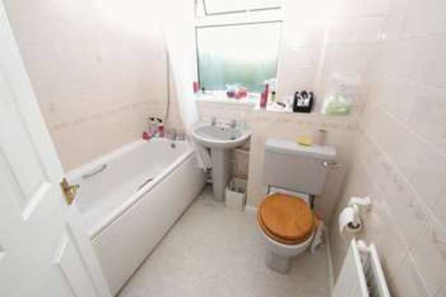  Image of 3 bedroom Detached house to rent in Squires Ride Hemel Hempstead HP2 at Squires Ride Grovehill Hemel Hempstead, HP2 6LE