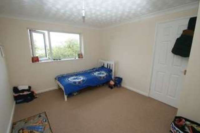  Image of 3 bedroom Detached house to rent in Squires Ride Hemel Hempstead HP2 at Squires Ride Grovehill Hemel Hempstead, HP2 6LE