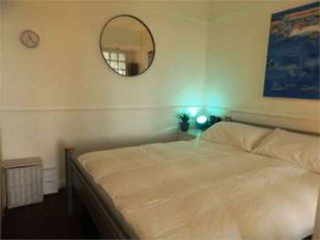 Image of 1 bedroom Apartment for sale in Western Road Leigh-on-Sea SS9 at St Clements court Leigh on sea Leigh-on-Sea, SS9 2PB