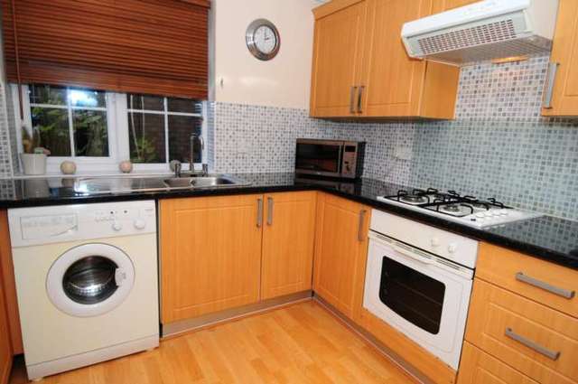  Image of 2 bedroom Apartment to rent in St. Nicholas Court Crawley RH10 at St Nicholas Court, Crawley Lane Pound Hill Crawley, RH10 7GT