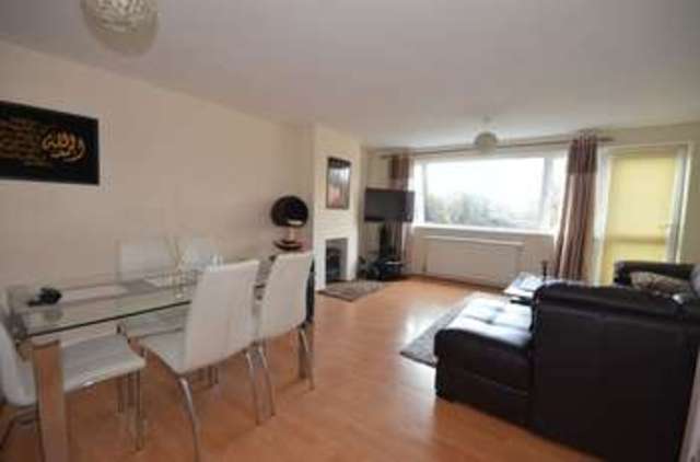  Image of 3 bedroom Terraced house for sale in Stamford Court Chester CH3 at Stamford Court Vicars Cross Chester, CH3 5PP