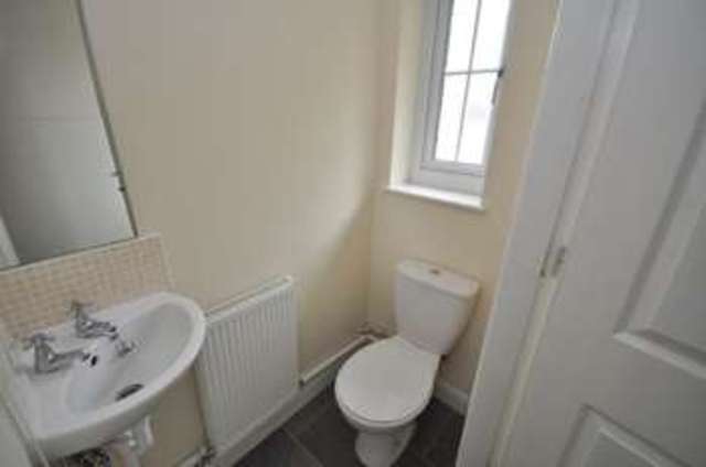  Image of 3 bedroom Semi-Detached house to rent in Colley Gardens Stanley Wakefield WF3 at Colley Gardens Stanley Wakefield, WF3 4AS