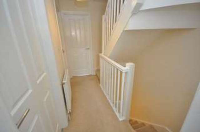  Image of 3 bedroom Semi-Detached house to rent in Colley Gardens Stanley Wakefield WF3 at Colley Gardens Stanley Wakefield, WF3 4AS