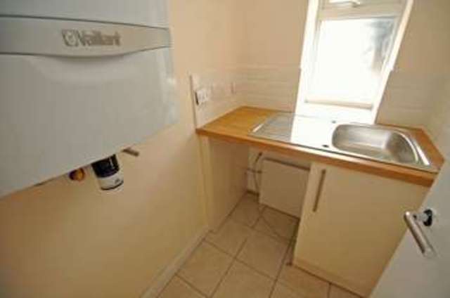  Image of 2 bedroom Flat for sale in Station Road Clevedon BS21 at Station Road  Clevedon, BS21 6NH