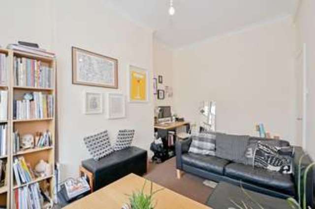  Image of 1 bedroom Flat to rent in Stoke Newington Road London N16 at Stoke Newington Road  London, N16 7UY