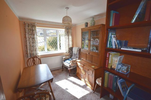  Image of 3 bedroom Detached house for sale in Walscombe Close Stoke-Sub-Hamdon TA14 at Walscombe Close  Stoke-Sub-Hamdon, TA14 6QJ