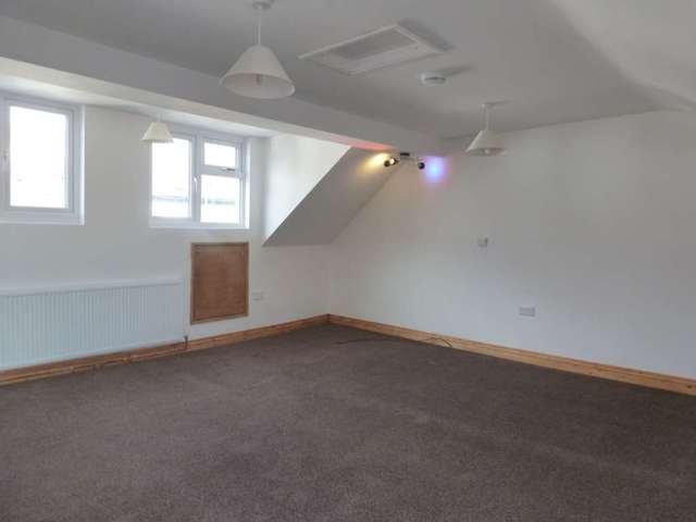  Image of 1 bedroom Apartment to rent in Stone Street Gravesend DA11 at Stone Street  Gravesend, DA11 0NH