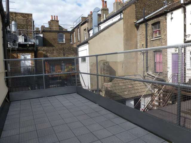  Image of 1 bedroom Apartment to rent in Stone Street Gravesend DA11 at Stone Street  Gravesend, DA11 0NH