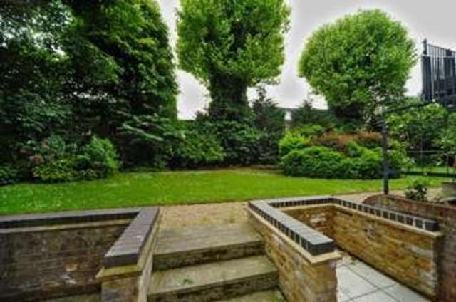  Image of 3 bedroom Flat to rent in Sutherland Avenue London W9 at Sutherland Avenue Maida Vale London, W9 2QJ